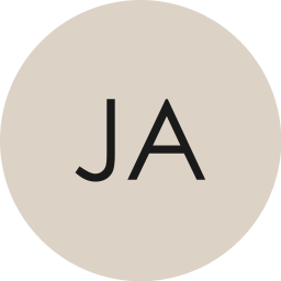 Josiane A.